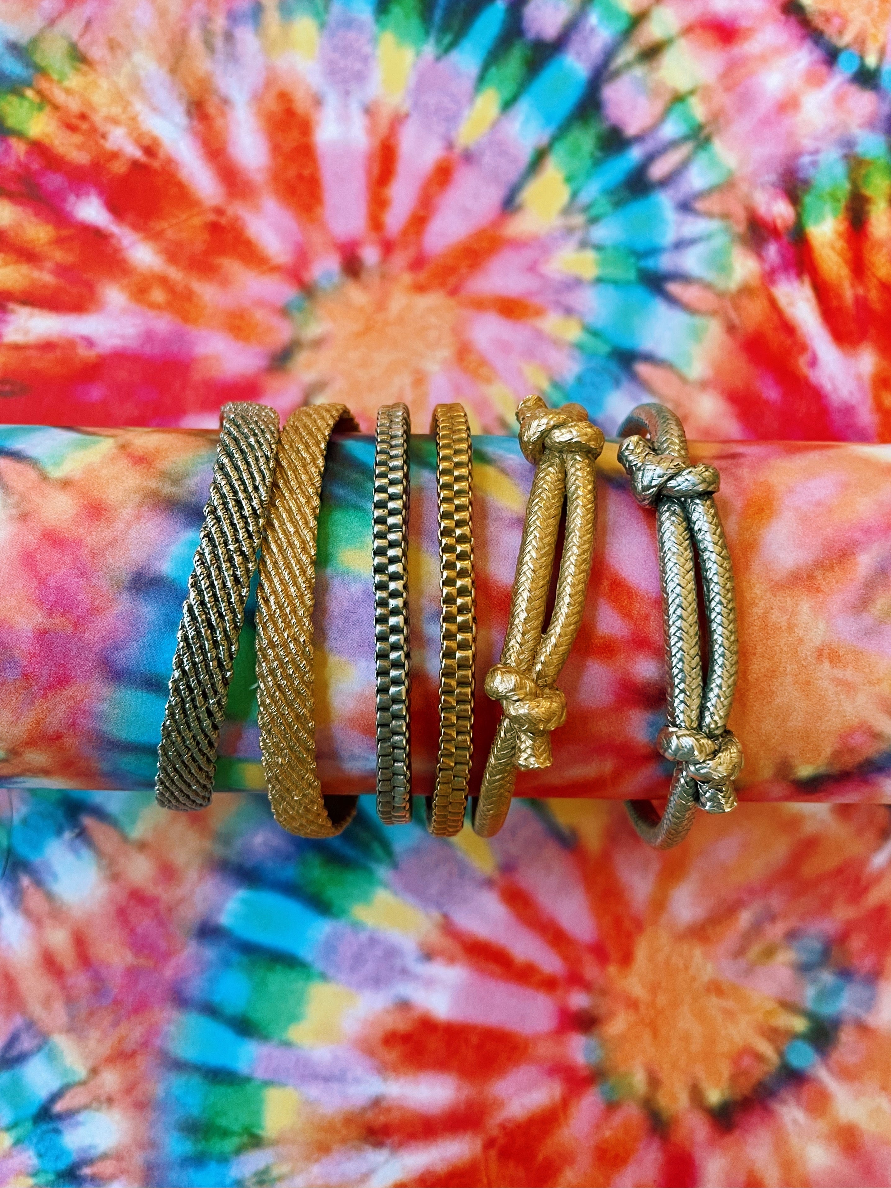 DIY: Chain Friendship Bracelets - The Stripe