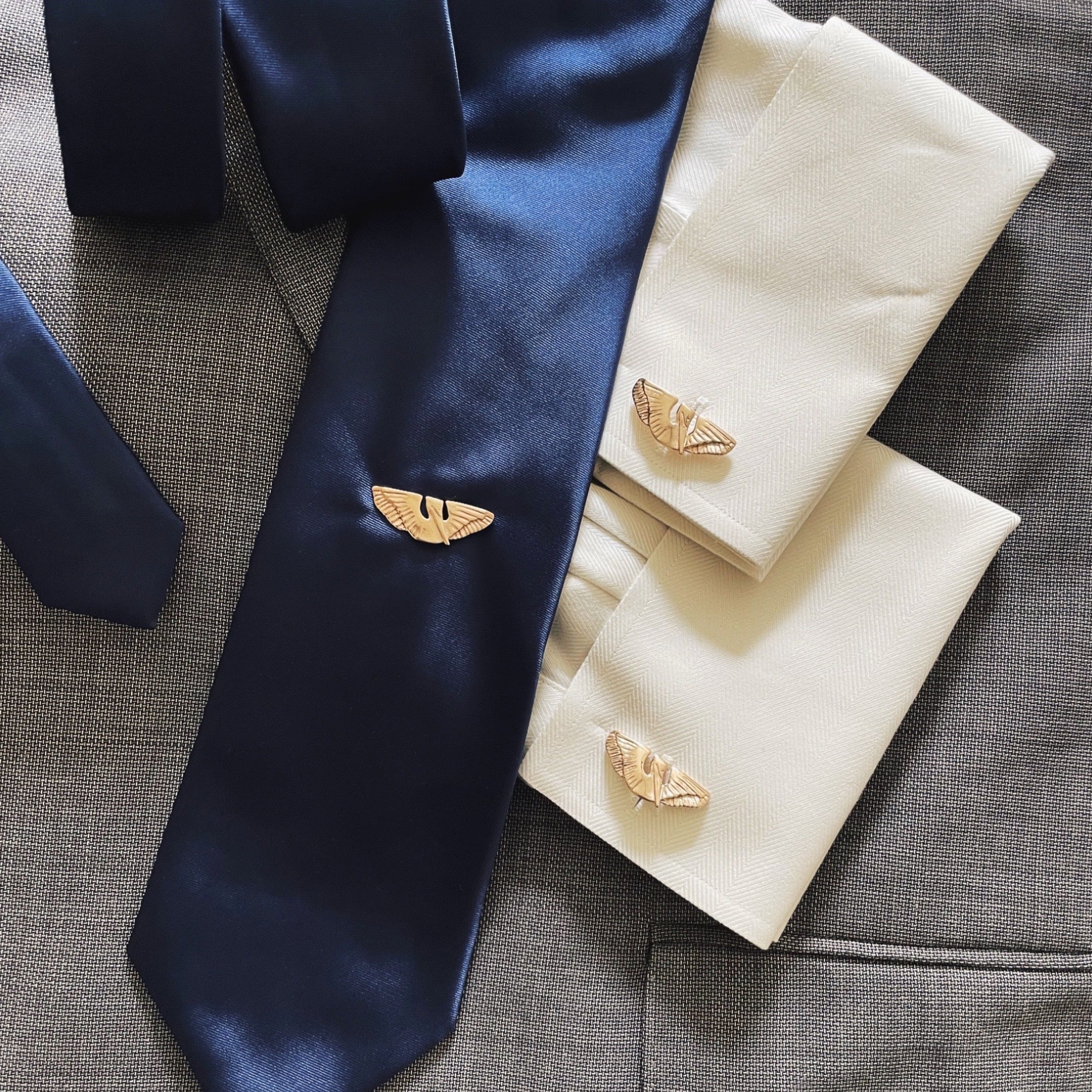 MIMOSA Handcrafted Pelican Tie Pin and Pelican Cufflinks