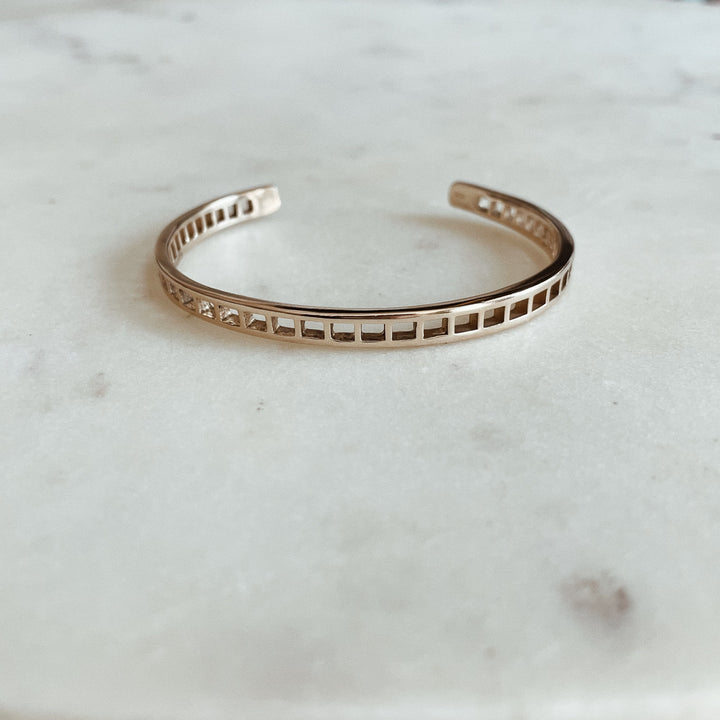 14K Gold Grid Pattern Bracelet