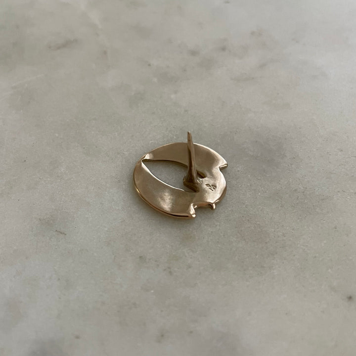 MIMOSA Handcrafted Pelican Pin in Bronze