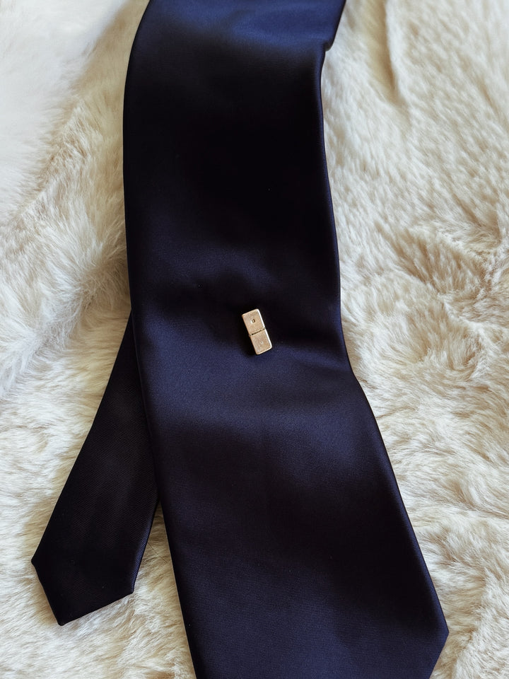 MIMOSA Handcrafted Domino Tie Pin