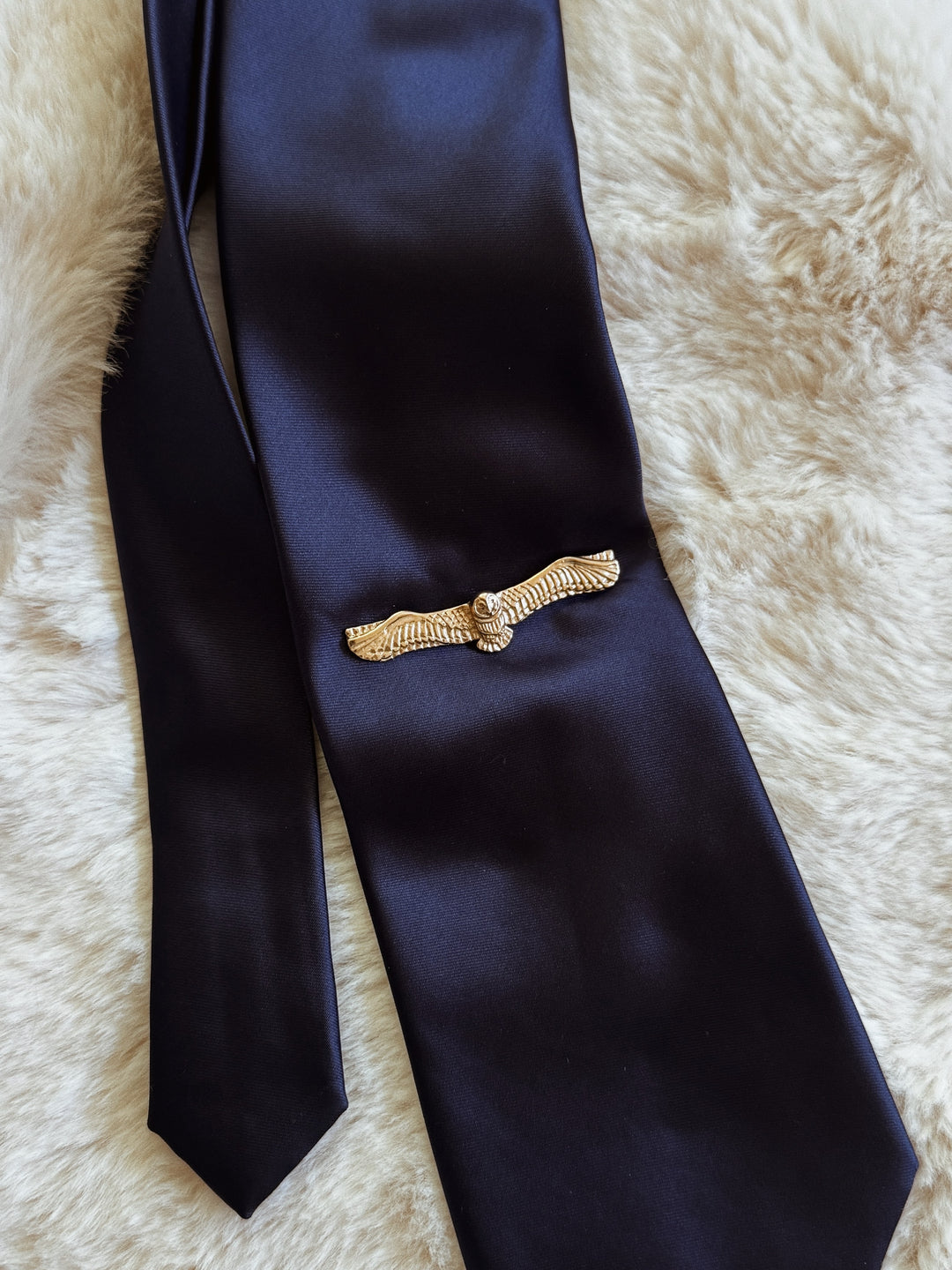 MIMOSA Handcrafted Owl Tie Pin in Bronze
