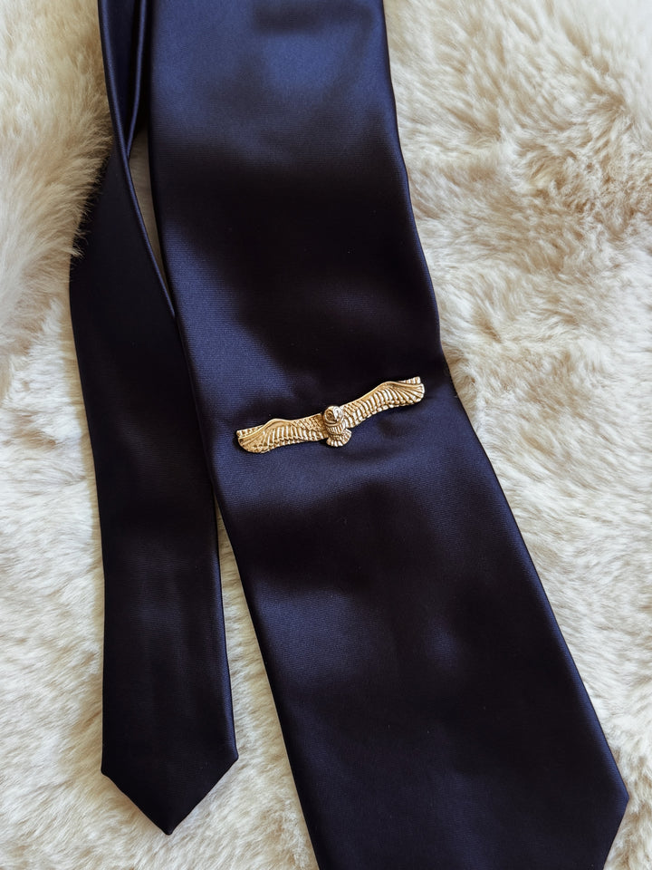 MIMOSA Handcrafted Owl Tie Pin in Bronze