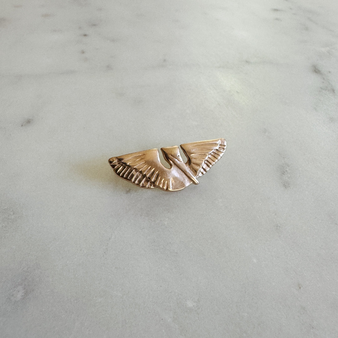 MIMOSA Handcrafted Pelican Pin in Bronze
