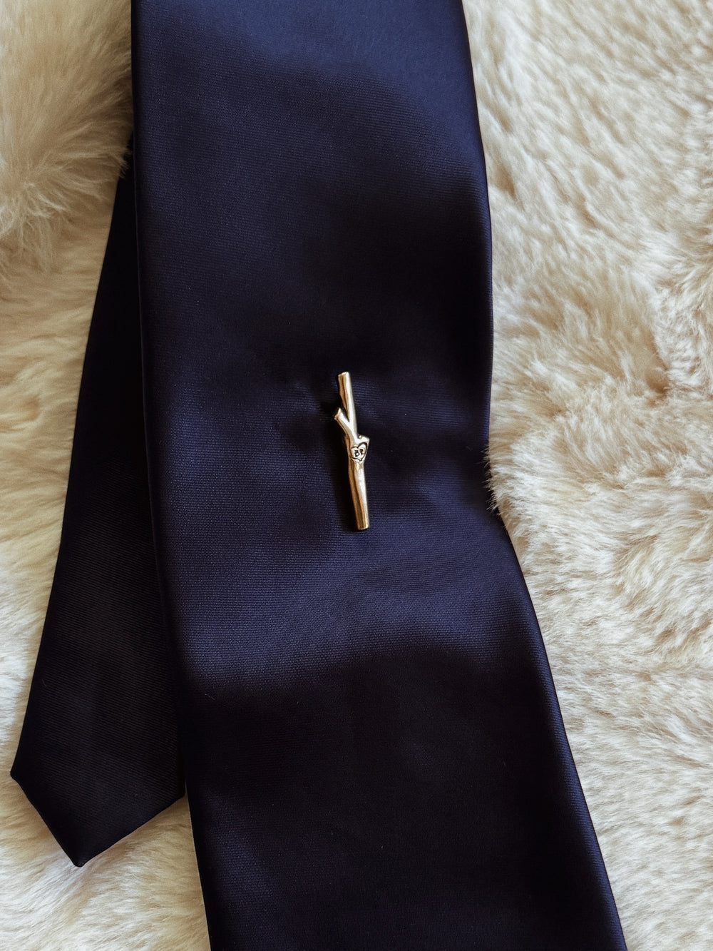 MIMOSA Handcrafted Red Stick Love Tie Pin