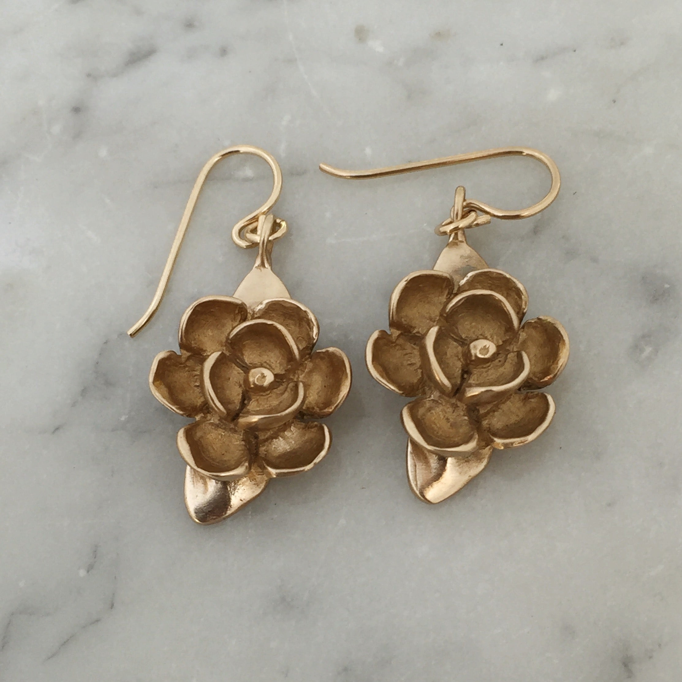 Make your own beautiful brass earrings! - Gathered