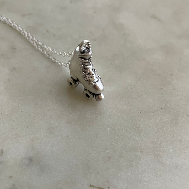 ARCHIVE — ROLLER SKATE PENDANT