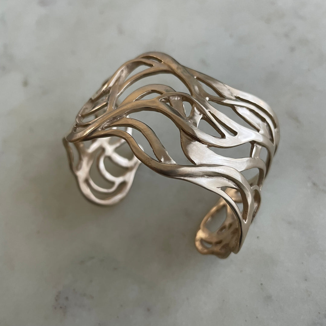 14K GOLD RIVER CUFF