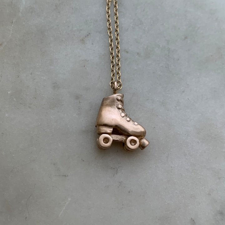 ARCHIVE — ROLLER SKATE PENDANT