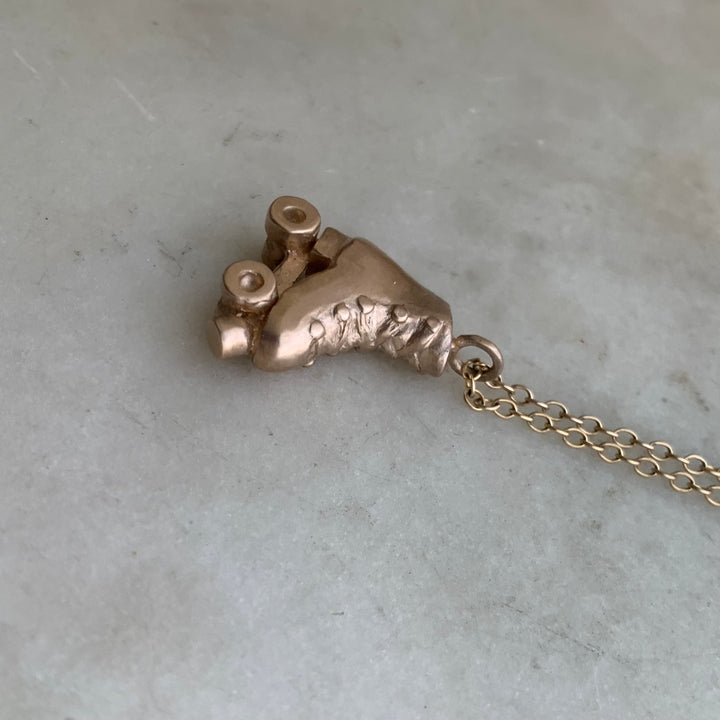 ARCHIVE — ROLLER SKATE PENDANT