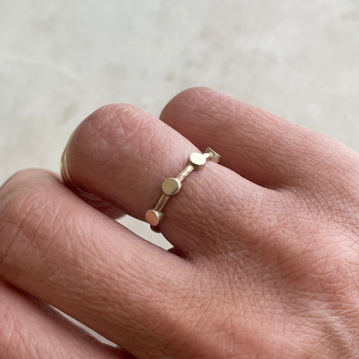 14K GOLD DOT TO DOT RING — NO STONE