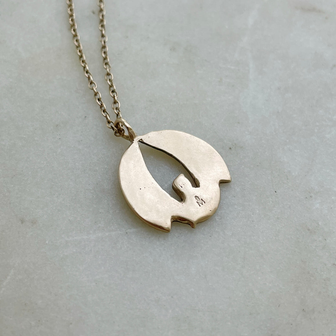 14K GOLD PELICAN RISING PENDANT — SMALL