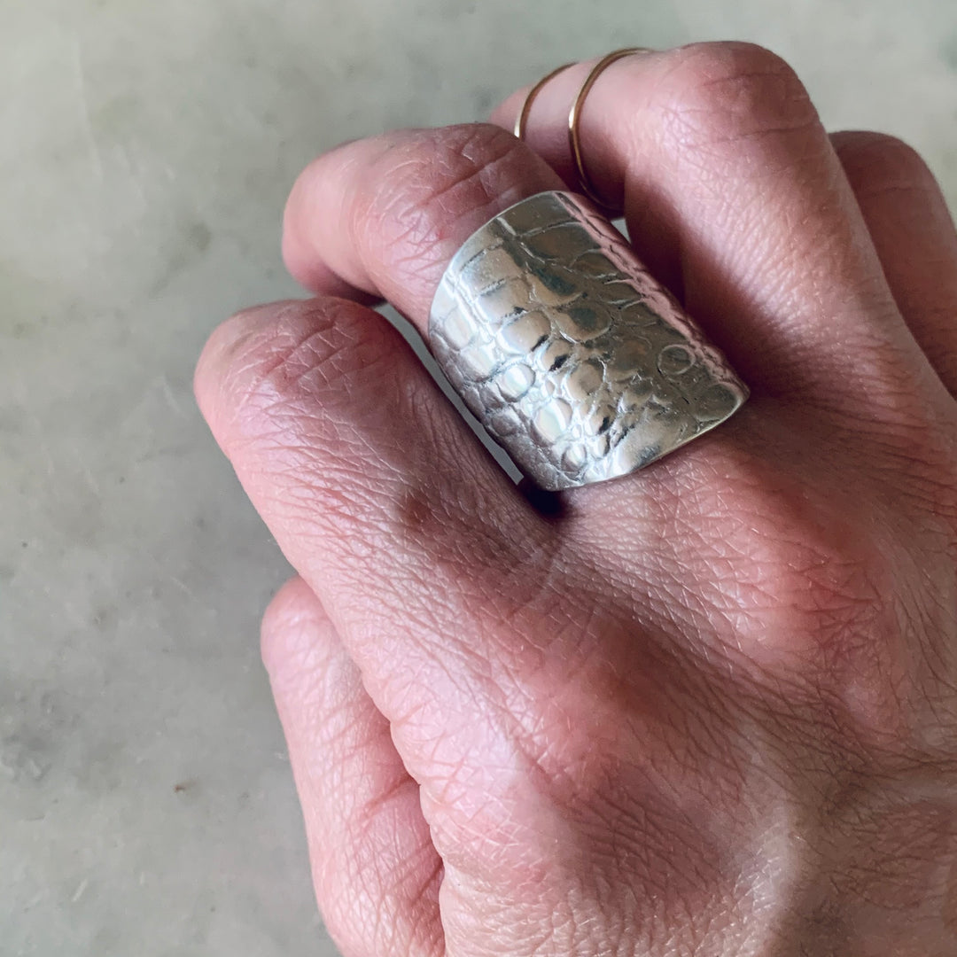 ALLIGATOR SKIN RING
