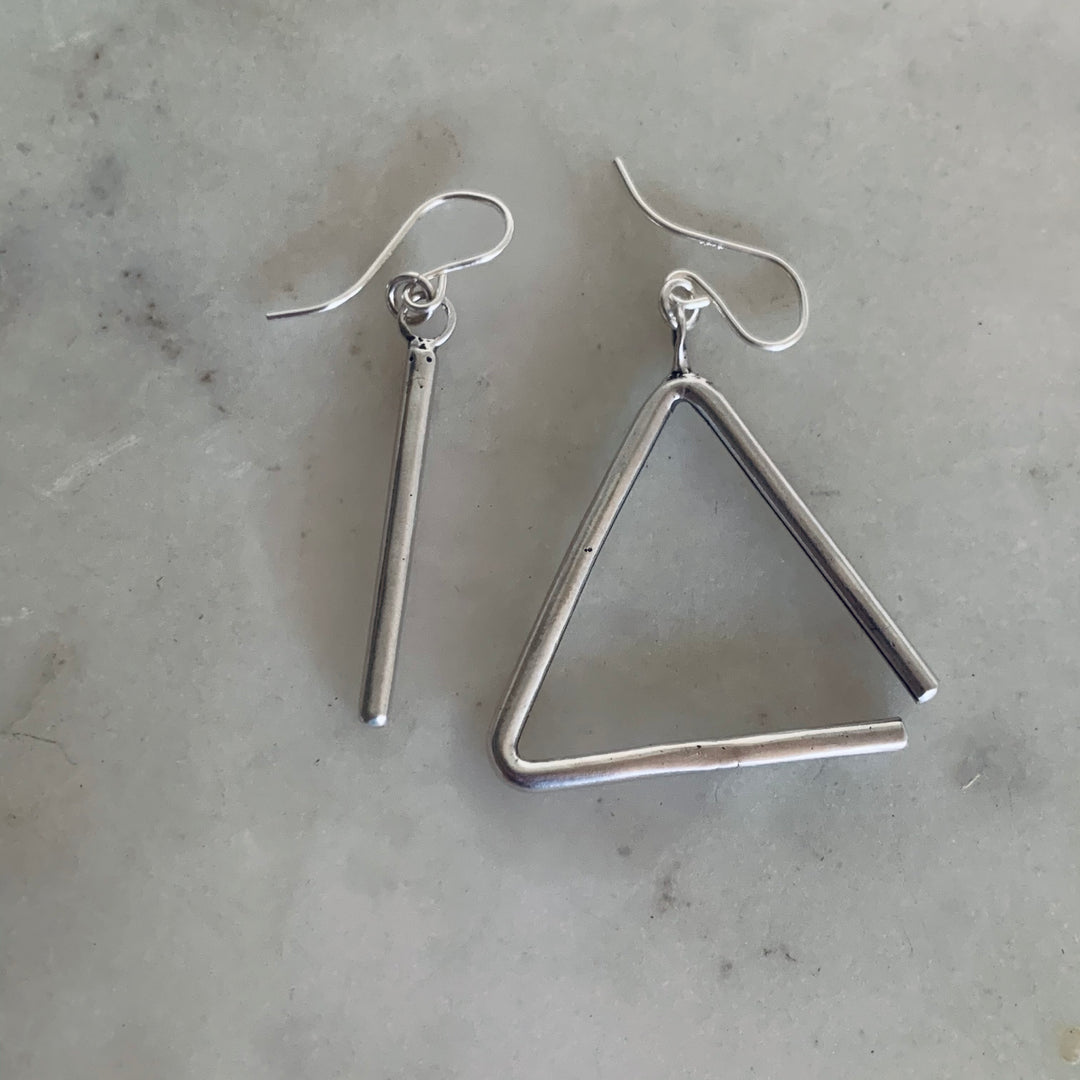 ARCHIVE — TRIANGLE EARRINGS