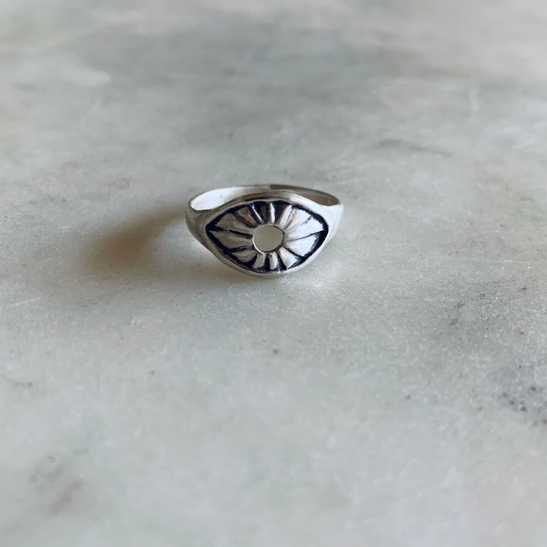 EYE RING