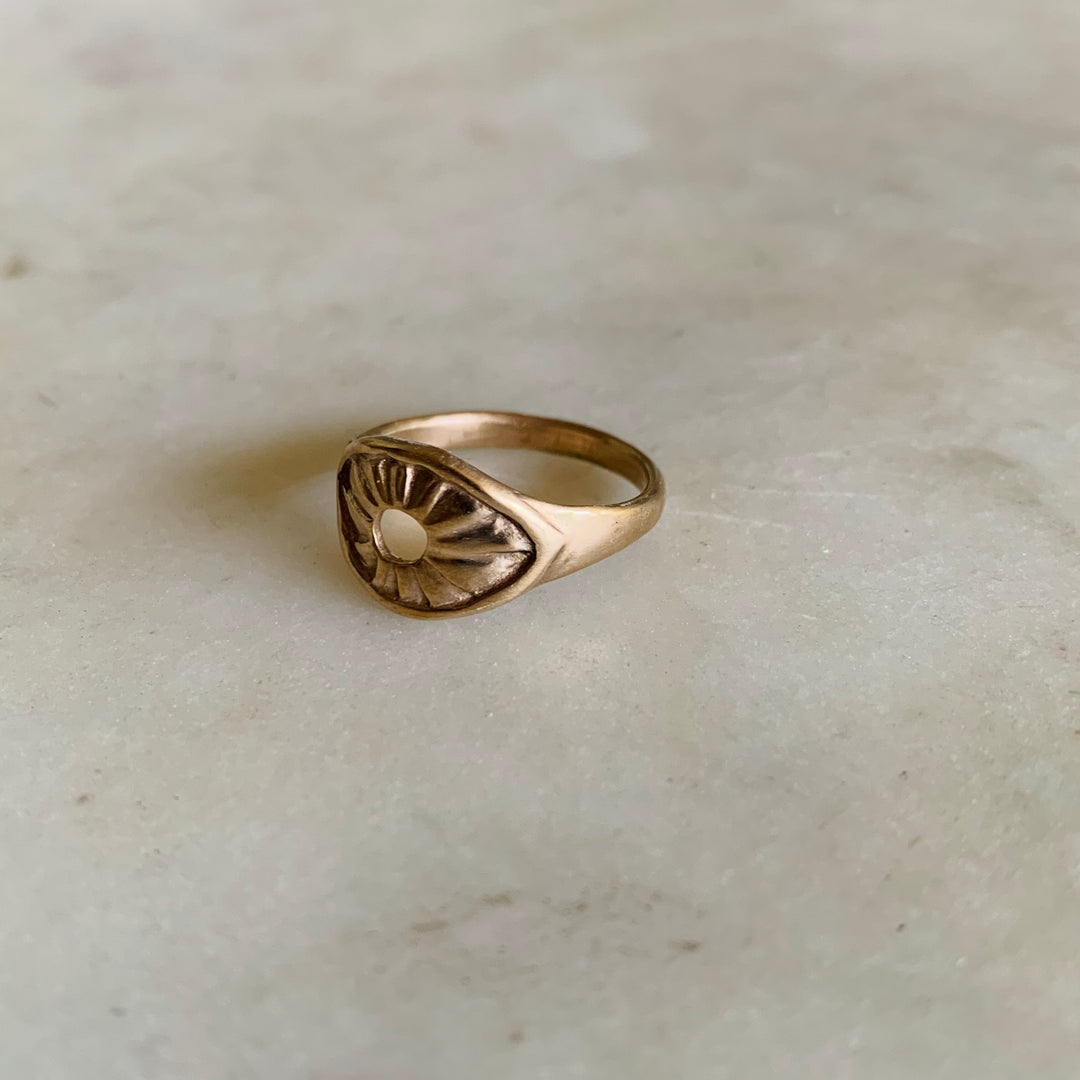 EYE RING