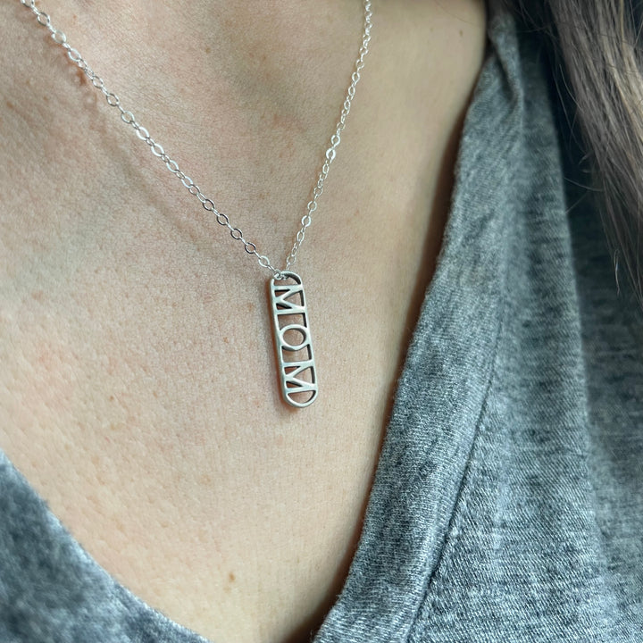 MOM PENDANT