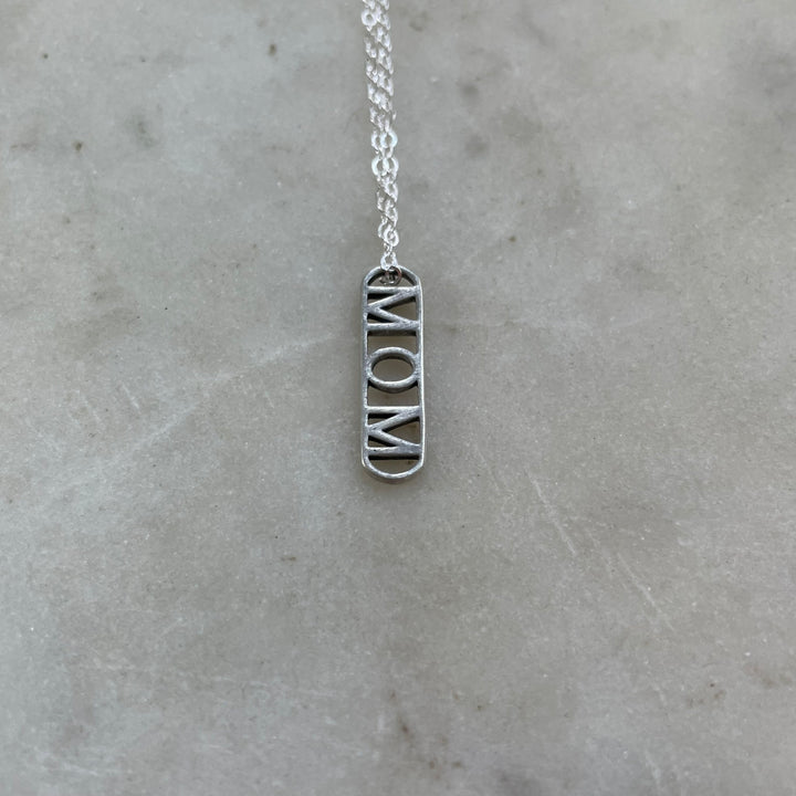 MOM PENDANT