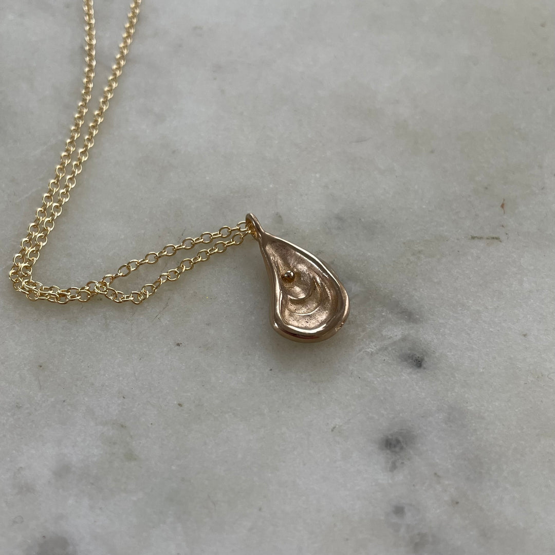 OYSTER PENDANT — SMALL