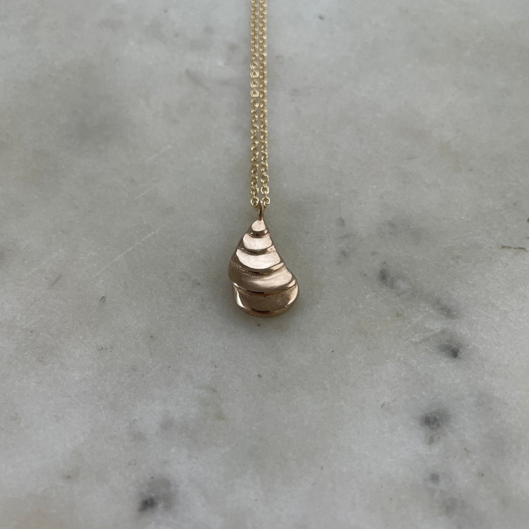 OYSTER PENDANT — SMALL