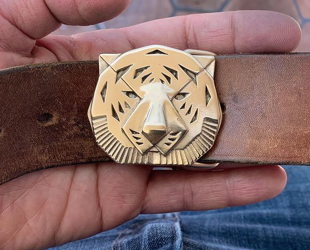 MIMOSA Handcrafted's Tiger Belt Buckle in Bronze