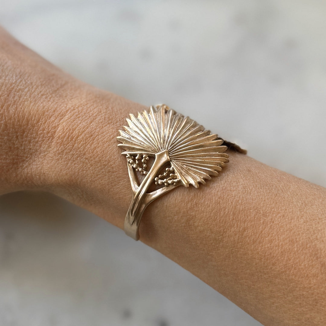 Palmetto Leaf Bracelet in bronze