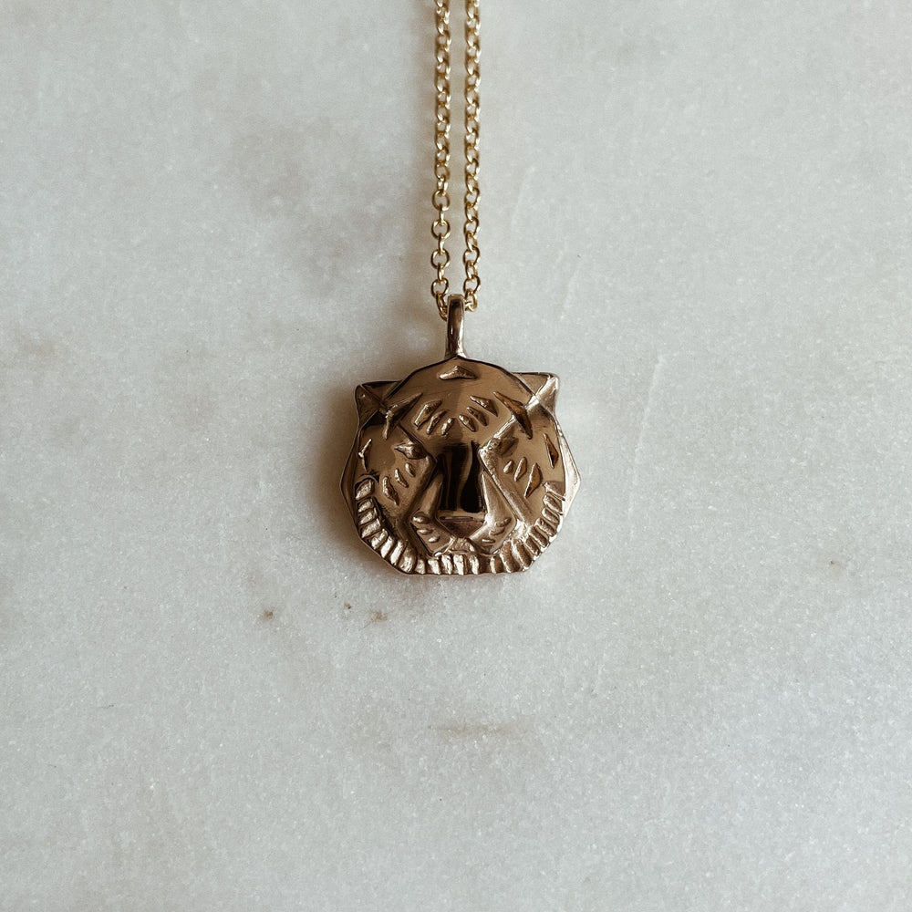 14K Gold Tiger Head Pendant Necklace