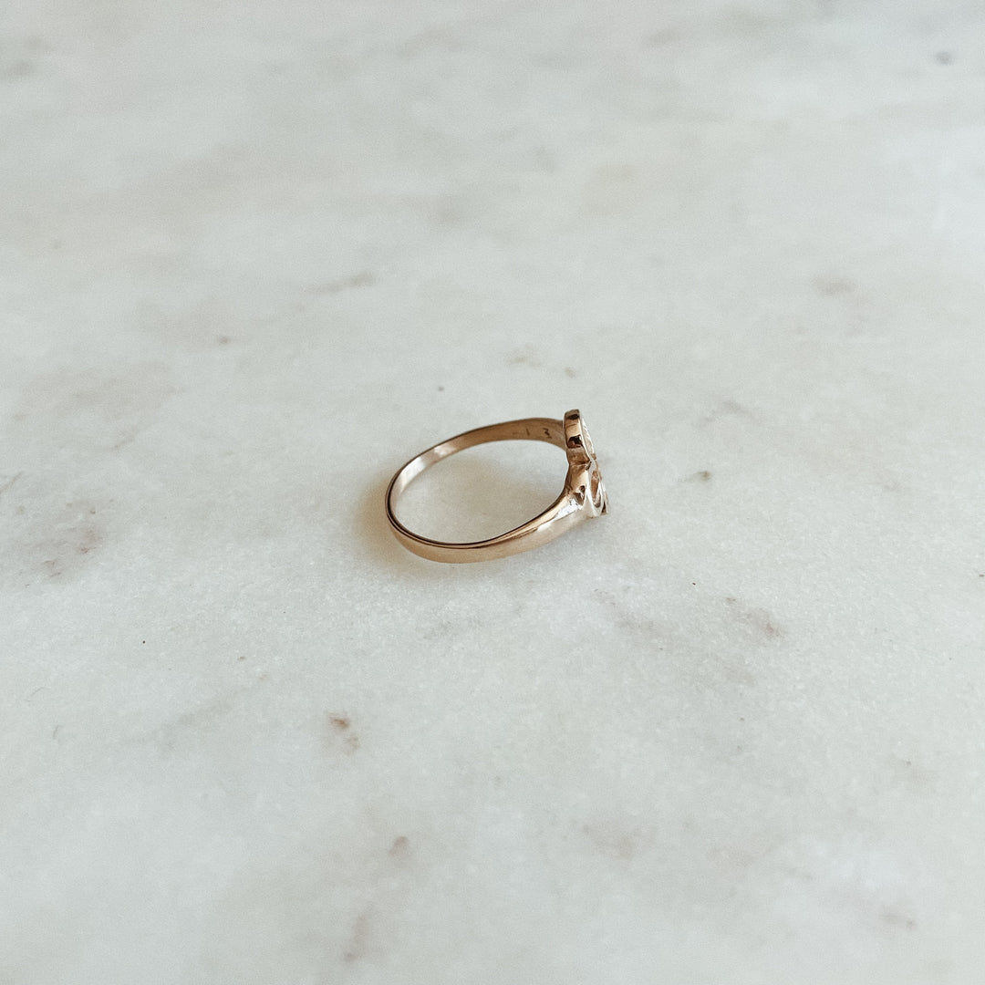 14K Gold Ring with Quatrefoil Design 