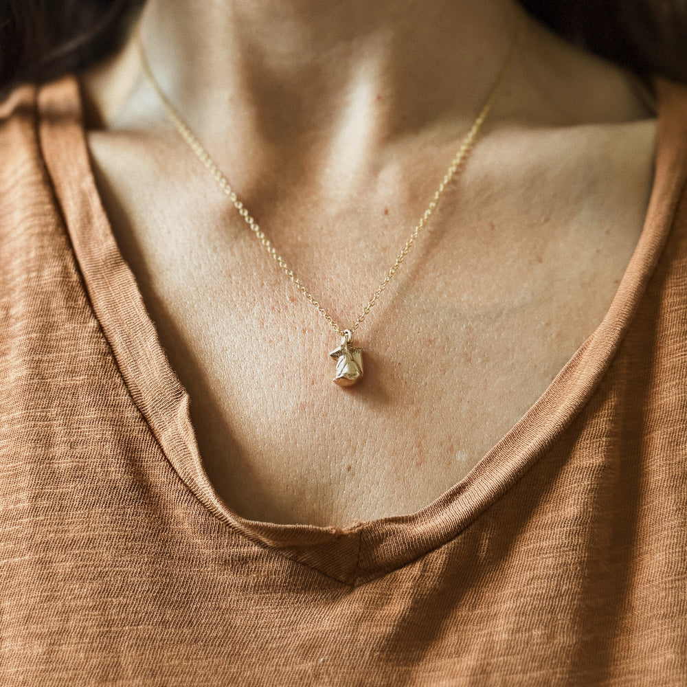 Fox necklace in bronze 