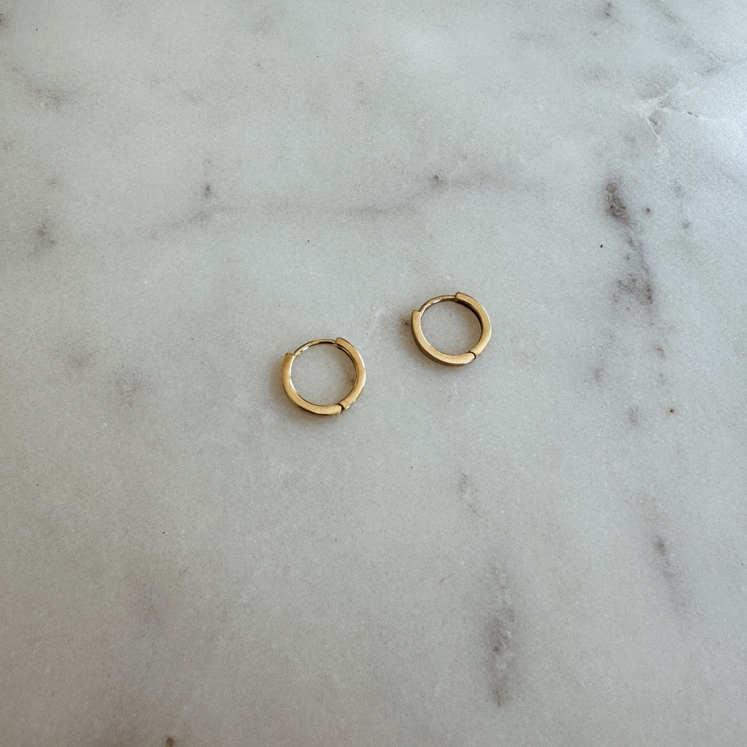 14k Gold 11.5 mm Hinged Huggie Hoop Earrings 14k Gold 11.5 mm Hinged Huggie Hoop Earrings