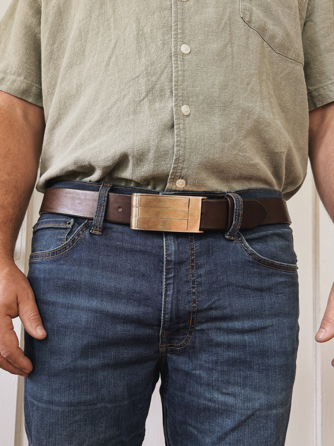 THE BELT BUCKLE