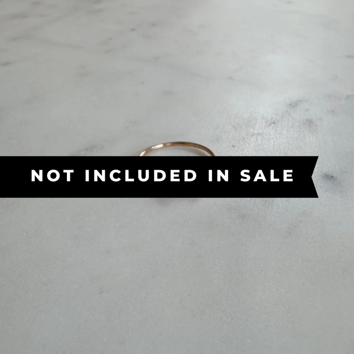 DOT TO DOT RING + SAPPHIRE