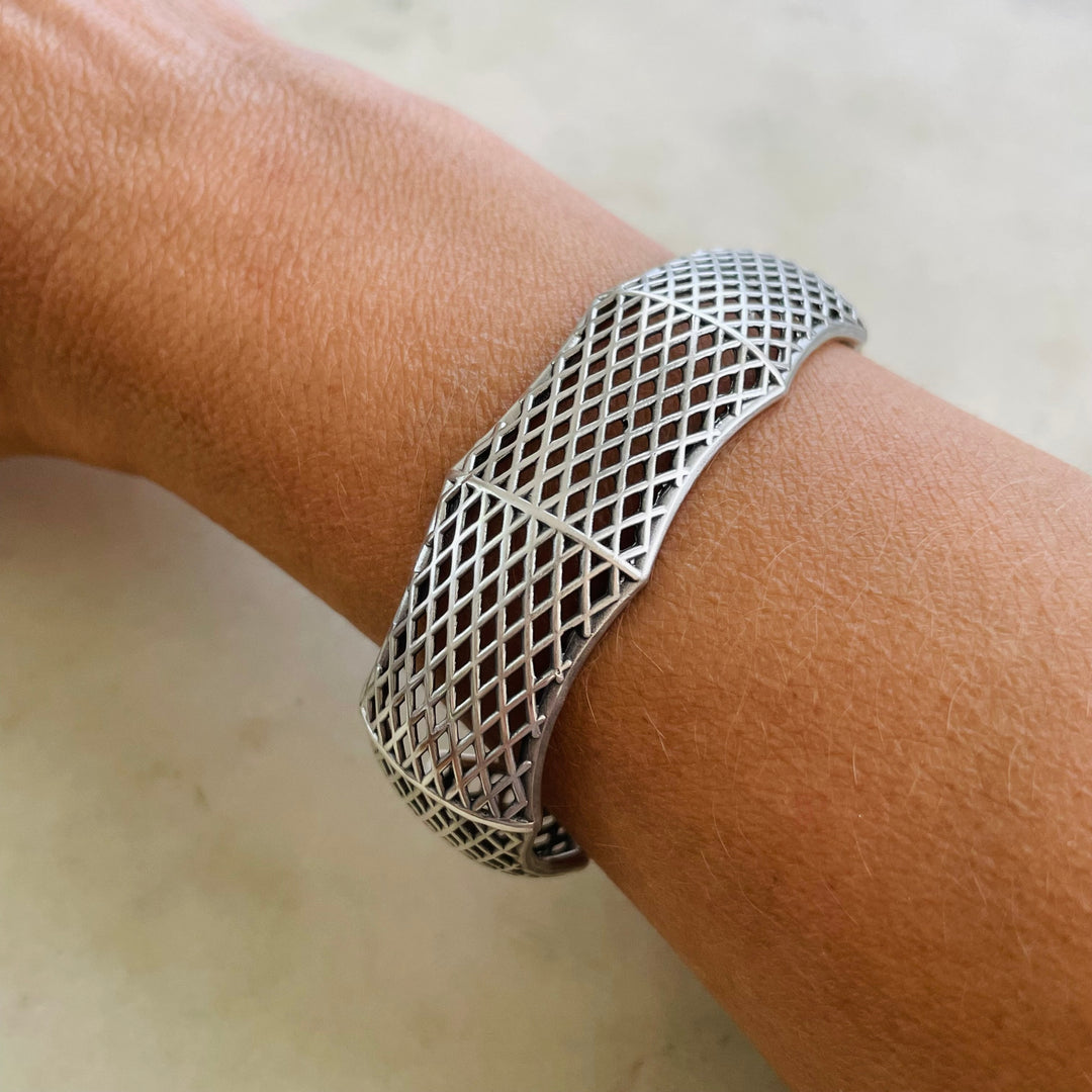 Hoop Net Bracelet | MIMOSA Handcrafted