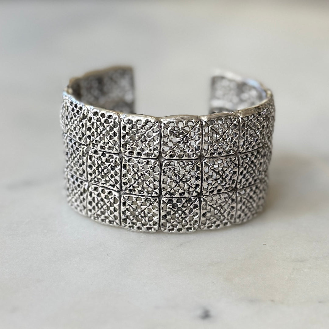 Handmade 3-row granny square bracelet in sterling silver by MIMOSA Handcrafted