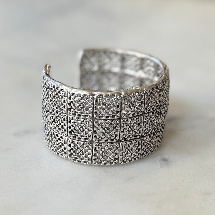 Handmade 3-row granny square bracelet in sterling silver by MIMOSA Handcrafted