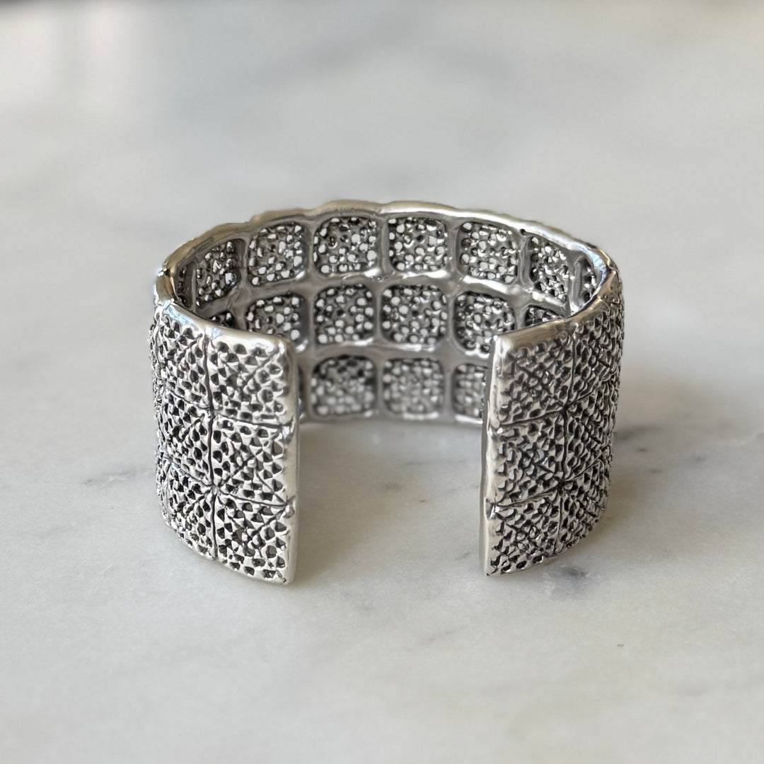 Handmade 3-row granny square bracelet in sterling silver by MIMOSA Handcrafted