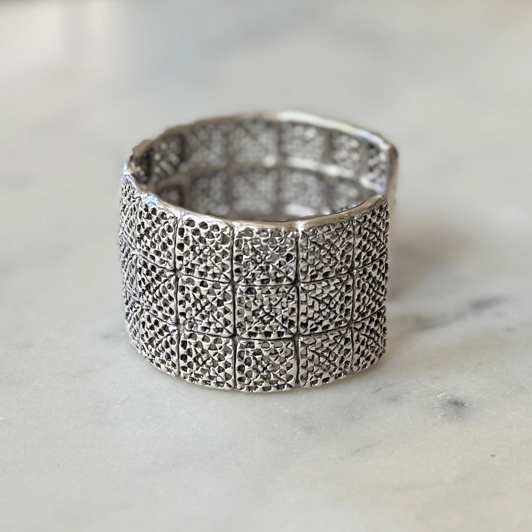 Handmade 3-row granny square bracelet in sterling silver by MIMOSA Handcrafted