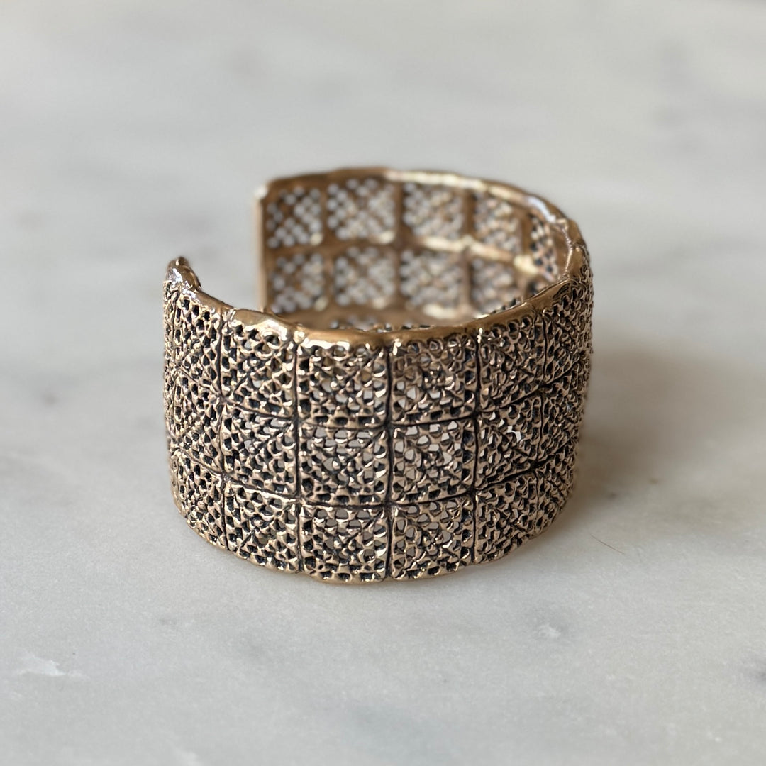 Handmade 3-row granny square bracelet in bronze by MIMOSA Handcrafted