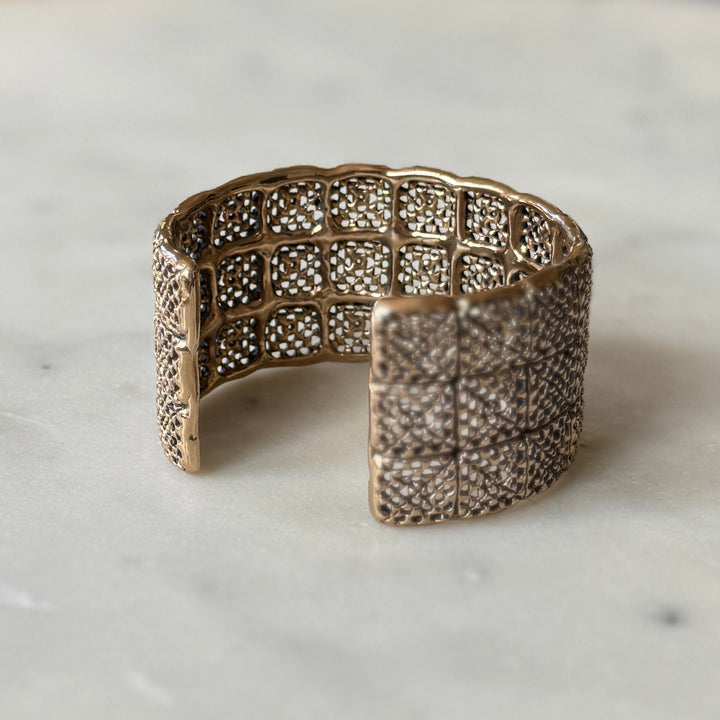 Handmade 3-row granny square bracelet in bronze by MIMOSA Handcrafted