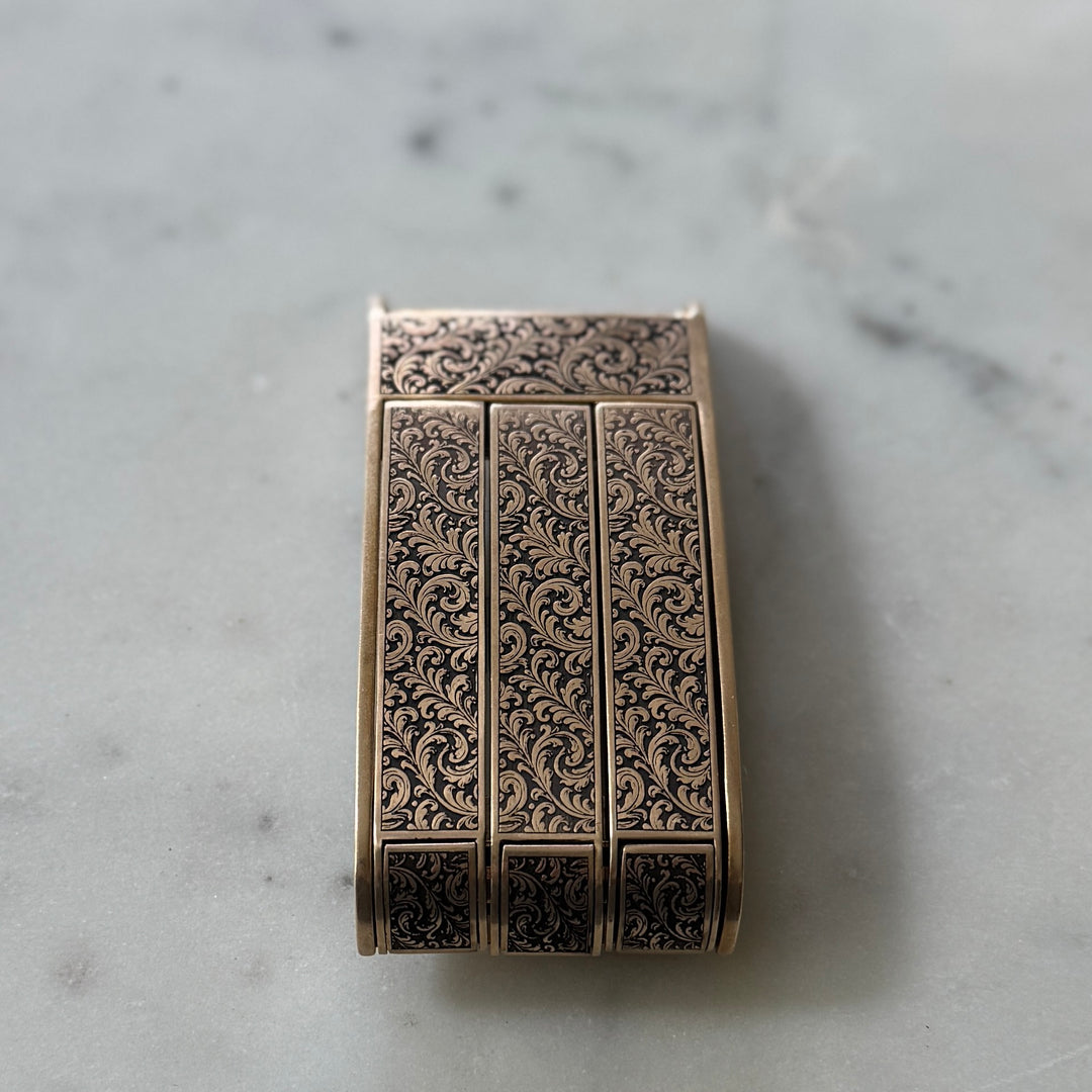 THE ENGRAVED ONE