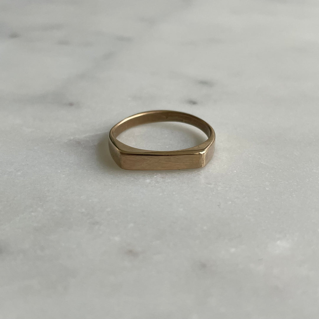 engravable signet bar ring in bronze