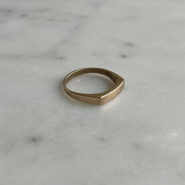engravable signet bar ring in bronze