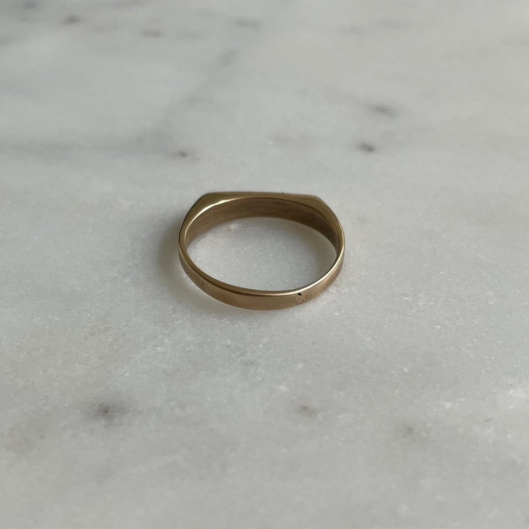 engravable signet bar ring in bronze