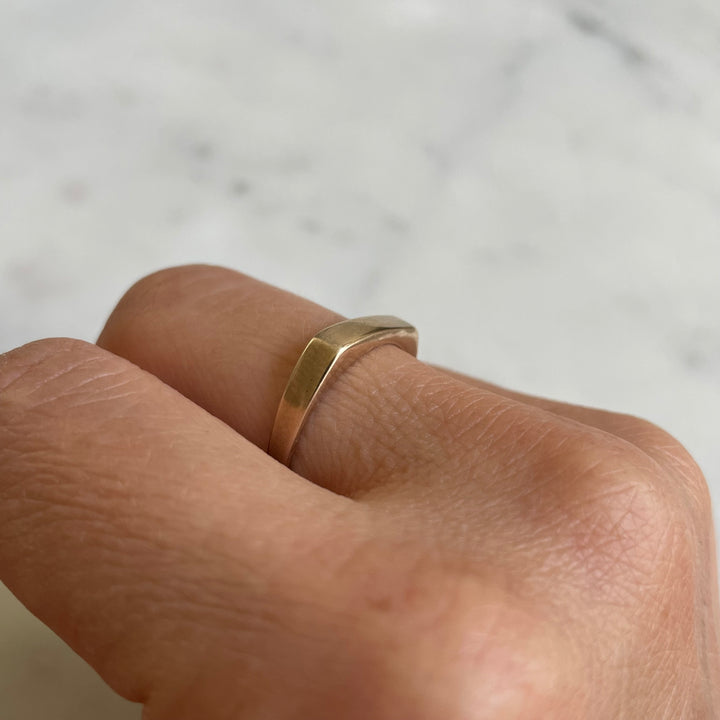 engravable signet bar ring in bronze