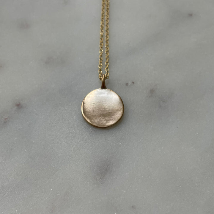 Small engravable pendant in bronze