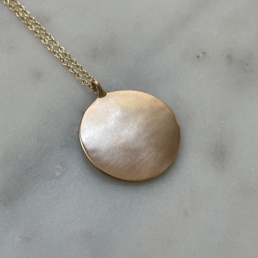 Large engravable pendant in bronze