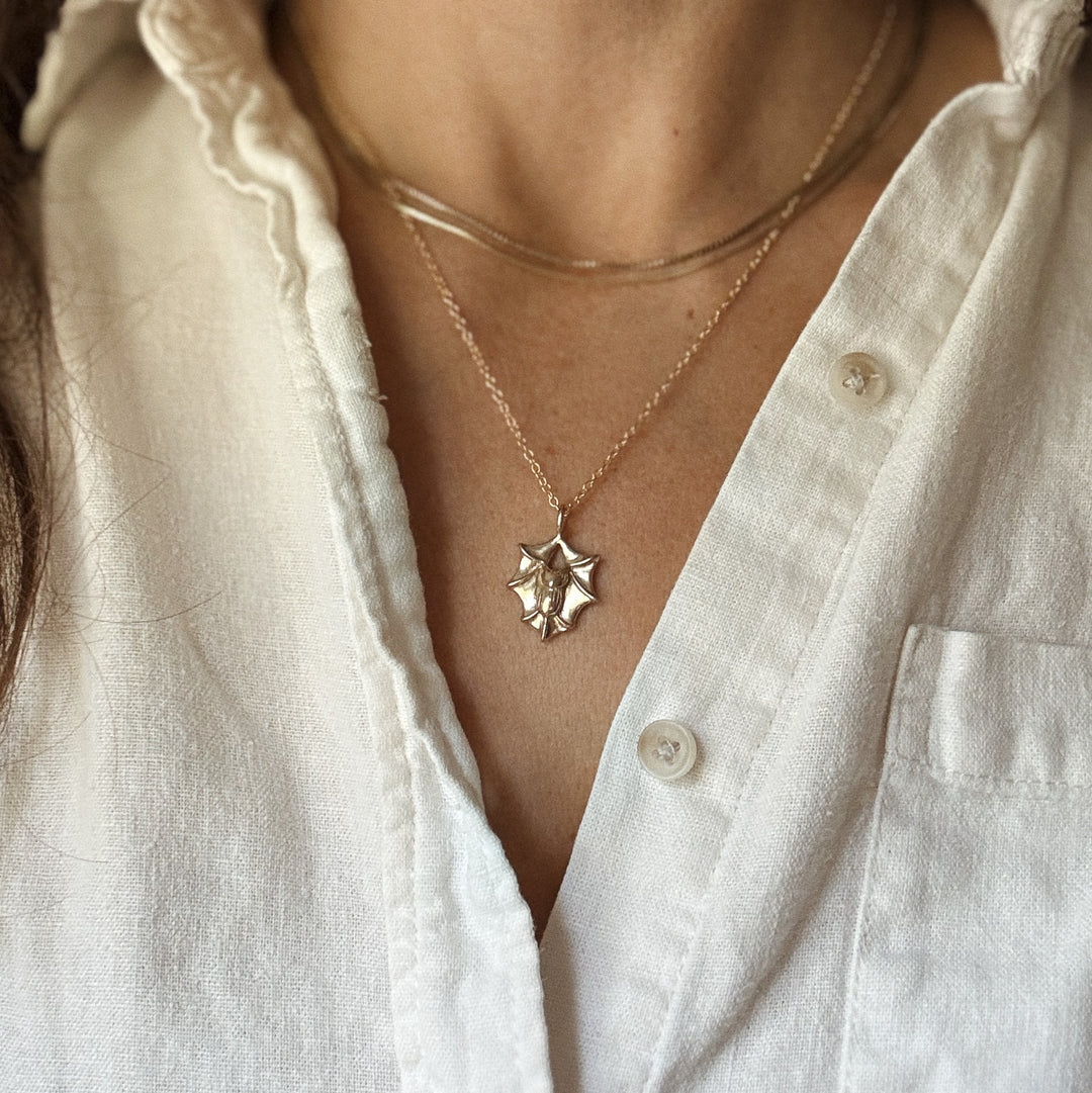 Bat necklace in sterling silver 