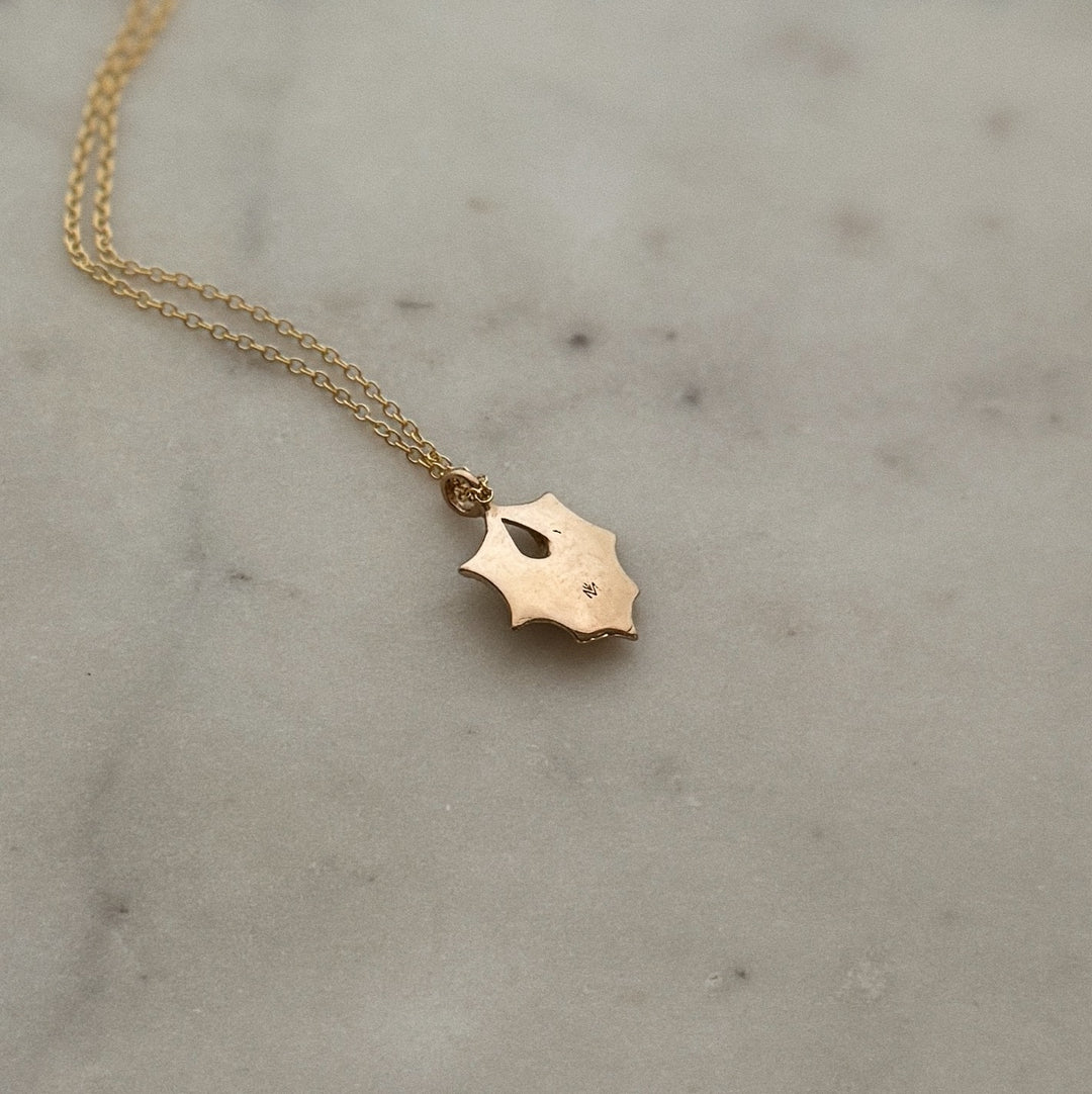 Bat necklace in bronze 