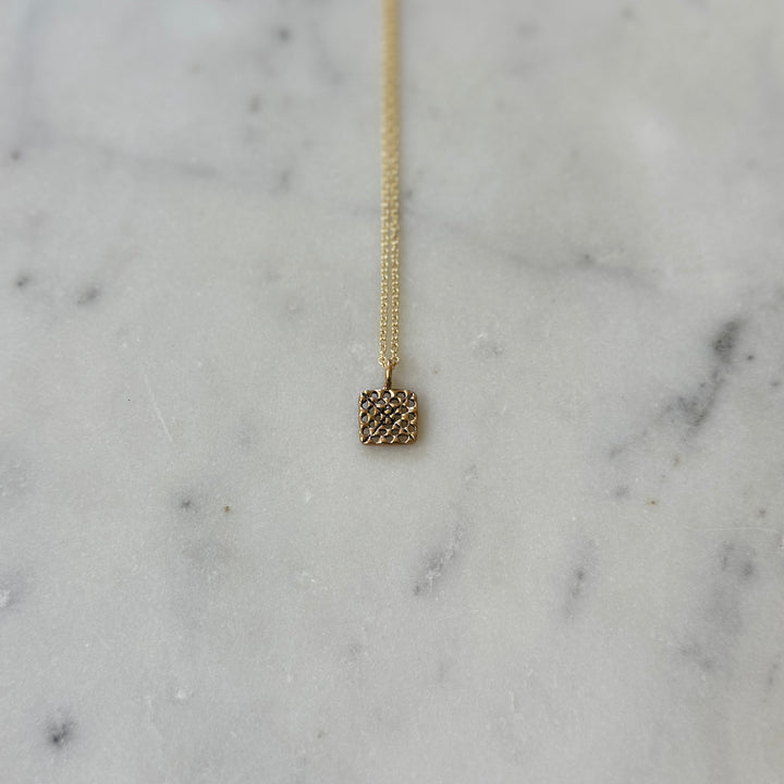 Handmade granny square necklace in bronze by MIMOSA Handcrafted