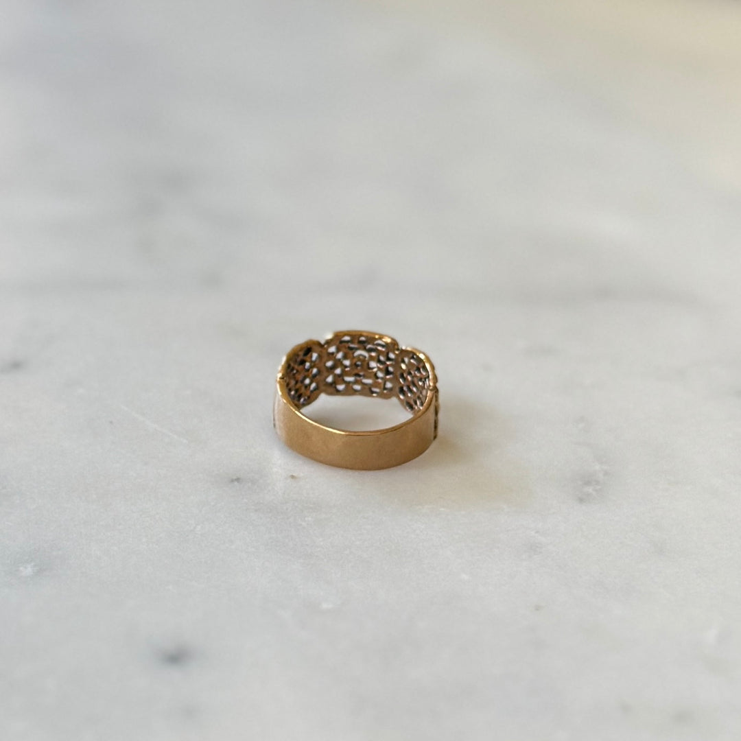 Handmade granny square ring in bronze by MIMOSA Handcrafted